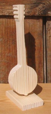 banjo i massivt granvirke höjd 15 cm monterad på en bas handgjord bröllopsbord musik dekoration