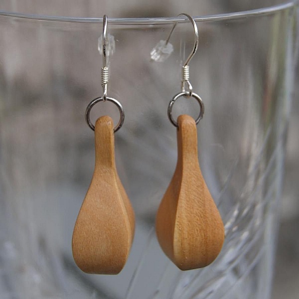 boucles d'oreilles goutte d'eau bijoux &eacute;thiques bois merisier cir&eacute;, bijou nature, fait main