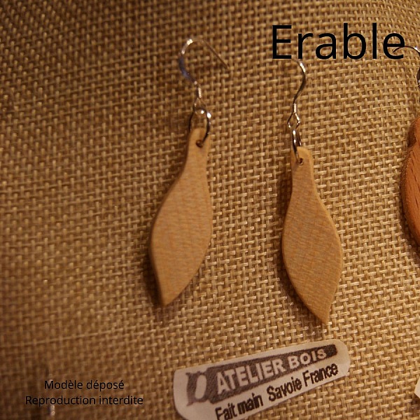 smycken &ouml;rh&auml;ngen tr&auml; handgjord aska