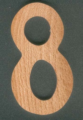 Nummer 8 ht 8cm, märkning, handgjort massivt trä
