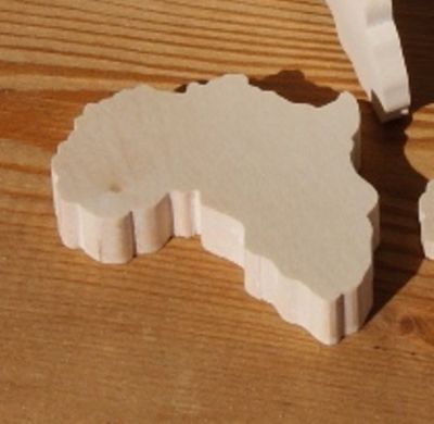 Figurine karta över Afrika ht6cm tjock 7mm massivt lönnträ handgjord
