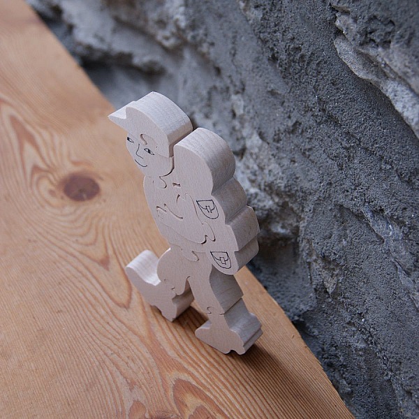  vandrare pussel 8 bitar gjorda av massivt boktr&auml; handgjord g&aring;va vandring, berg