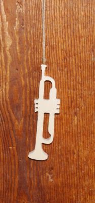 Massiv gran trumpet lg15cm handgjord musik dekoration
