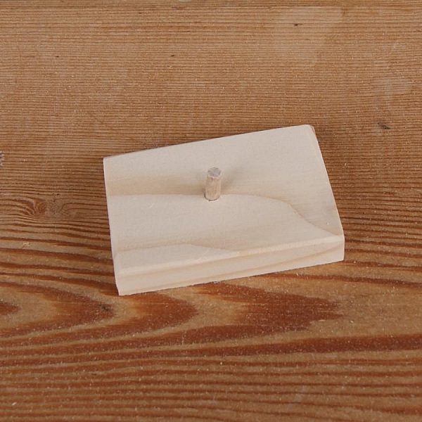 tuba monterad p&aring; en solid tr&auml;bas br&ouml;llopsdekoration musik tema handgjord musiker g&aring;va