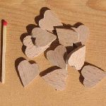 10 miniatyrhjärtan att hålla fast för att dekorera massivt trä handgjord scrapbooking utsmyckning