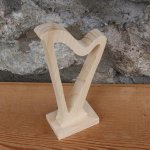 harpa monterad på bas bröllopsdekoration centrumbild musik handgjord massivt trä harpist gåva
