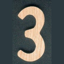 Nummer 3 i ask, höjd 5 cm.