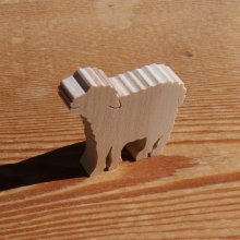 Miniatyrfår, lamm, tacka träfigur för att dekorera