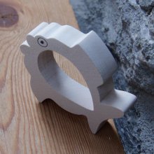 Fisk servettring, handgjord i massivt trä