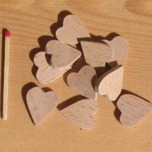 10 miniatyrhjärtan att hålla fast för att dekorera massivt trä handgjord scrapbooking utsmyckning