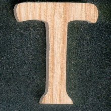 Bokstaven T i trä, höjd 5 cm, som ska målas eller limmas.